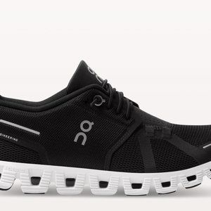 New Cloud 5 Running ShoeBlack/ Whitesize11